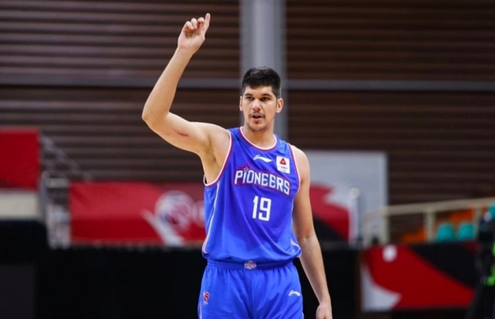 包含西甲赛后走向成谜，北京首钢再遭质疑，更衣室稳定，团队化学反应显著的词条开云